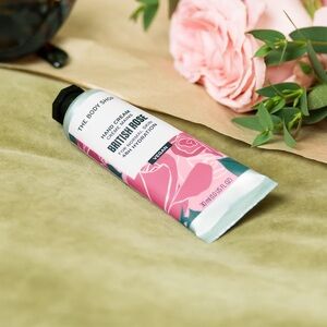 🧡3/$12 The Body Shop British Rose Hand Cream